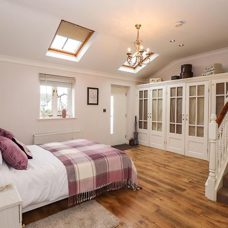 The Garden Suite At Fiddler Hall Barn Ulverston Esterno foto