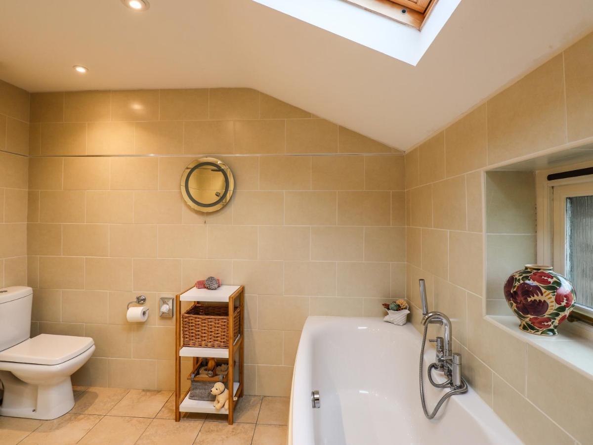 The Garden Suite At Fiddler Hall Barn Ulverston Esterno foto